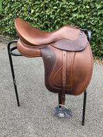 WOW Dressursattel mit Steigbügelriemen & H-Gurt Padded