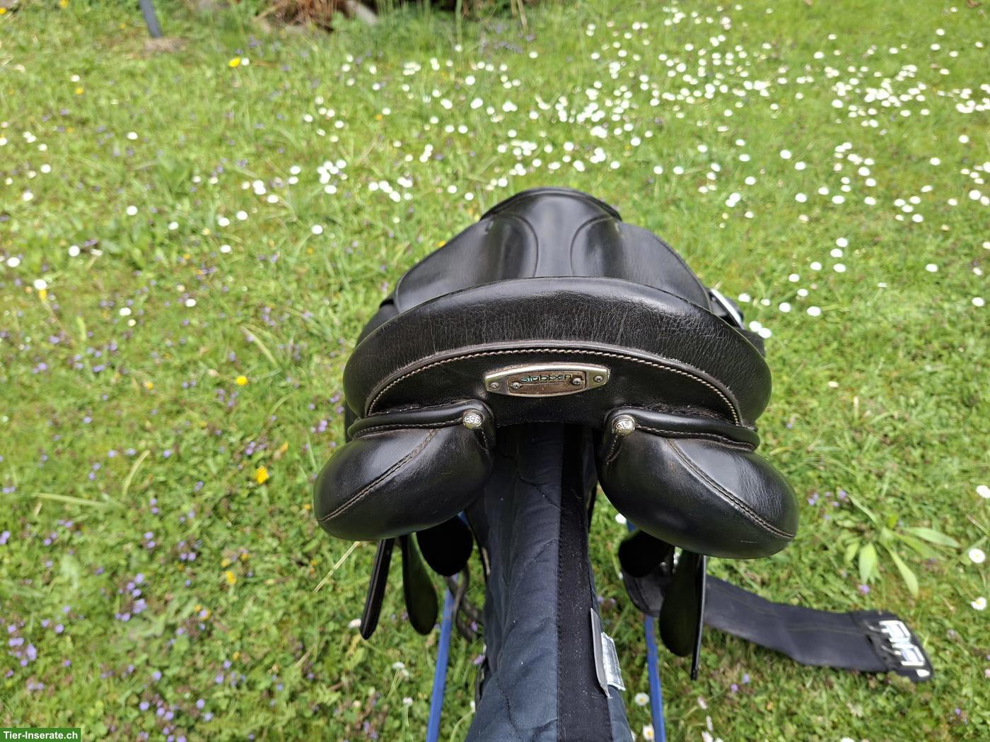 Bild 3: Dressursattel Stübben Genesis 17 Zoll zu verkaufen