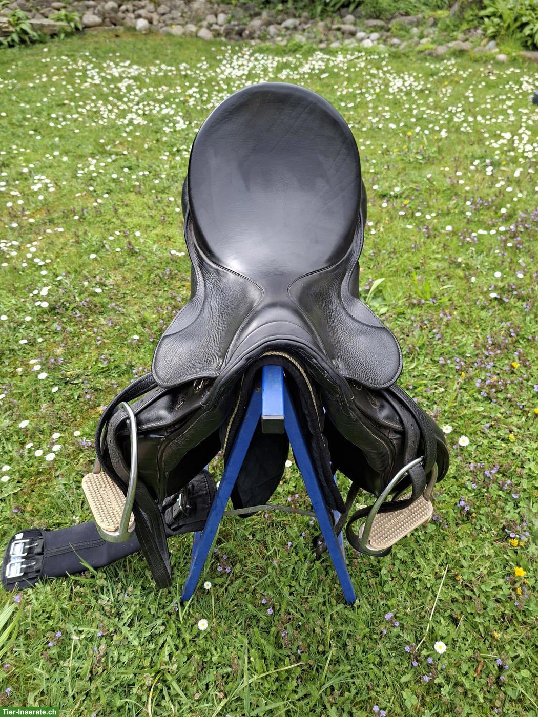 Bild 4: Dressursattel Stübben Genesis 17 Zoll zu verkaufen