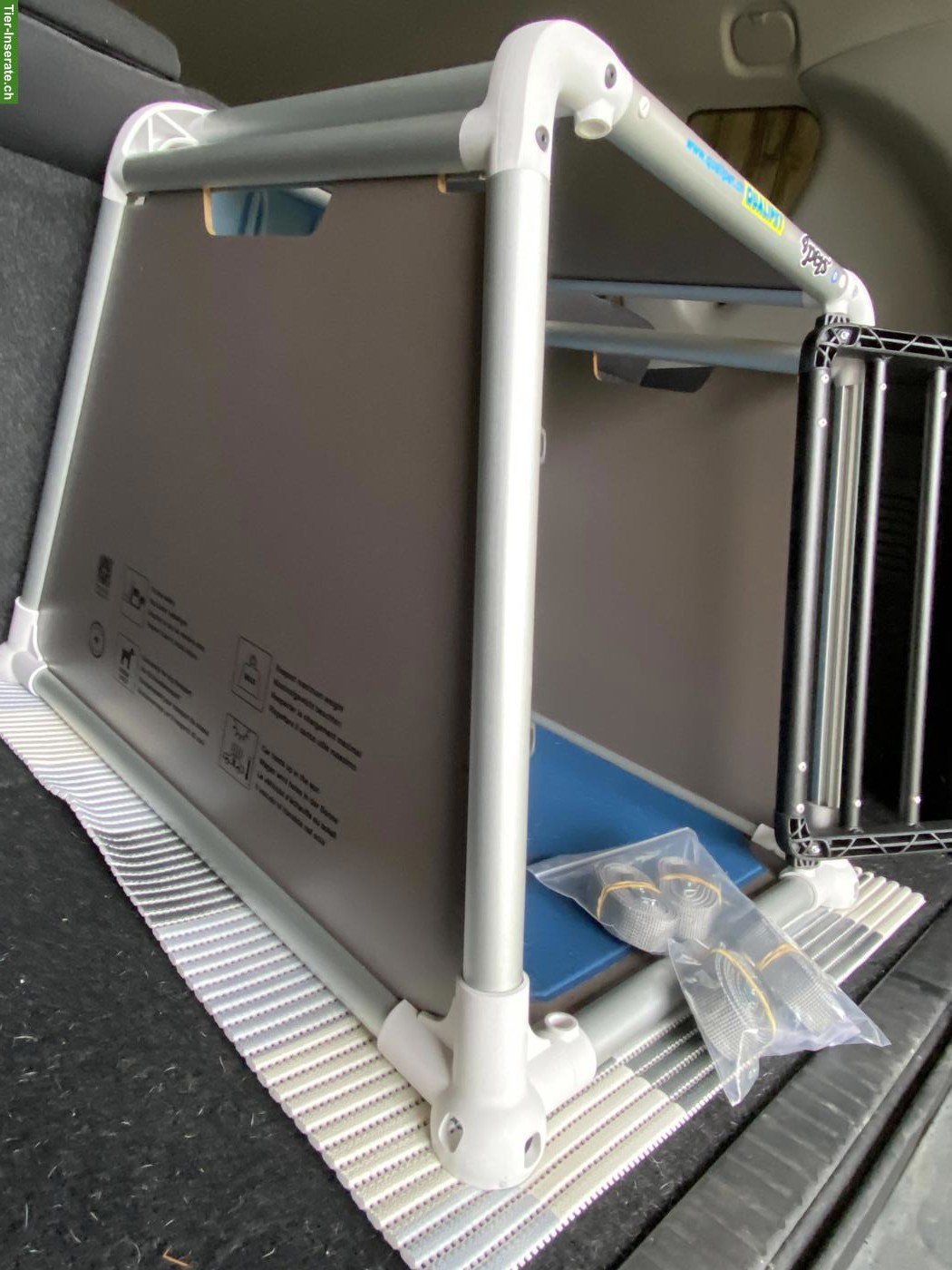 Bild 2: NEUE 4pets Autobox PRO 2 / Small zu verkaufen