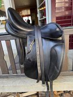Prestige Doge Dressursattel 18 Zoll zu verkaufen