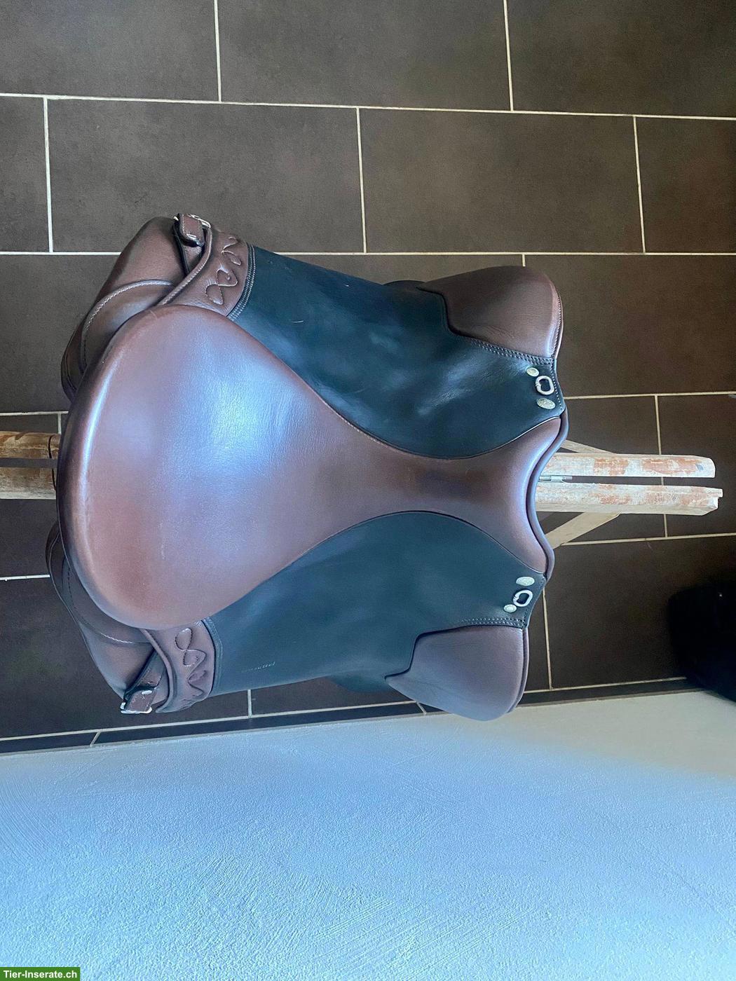 Bild 2: Dressursattel Ibero Dressage Andaluz 18 Zoll zu verkaufen