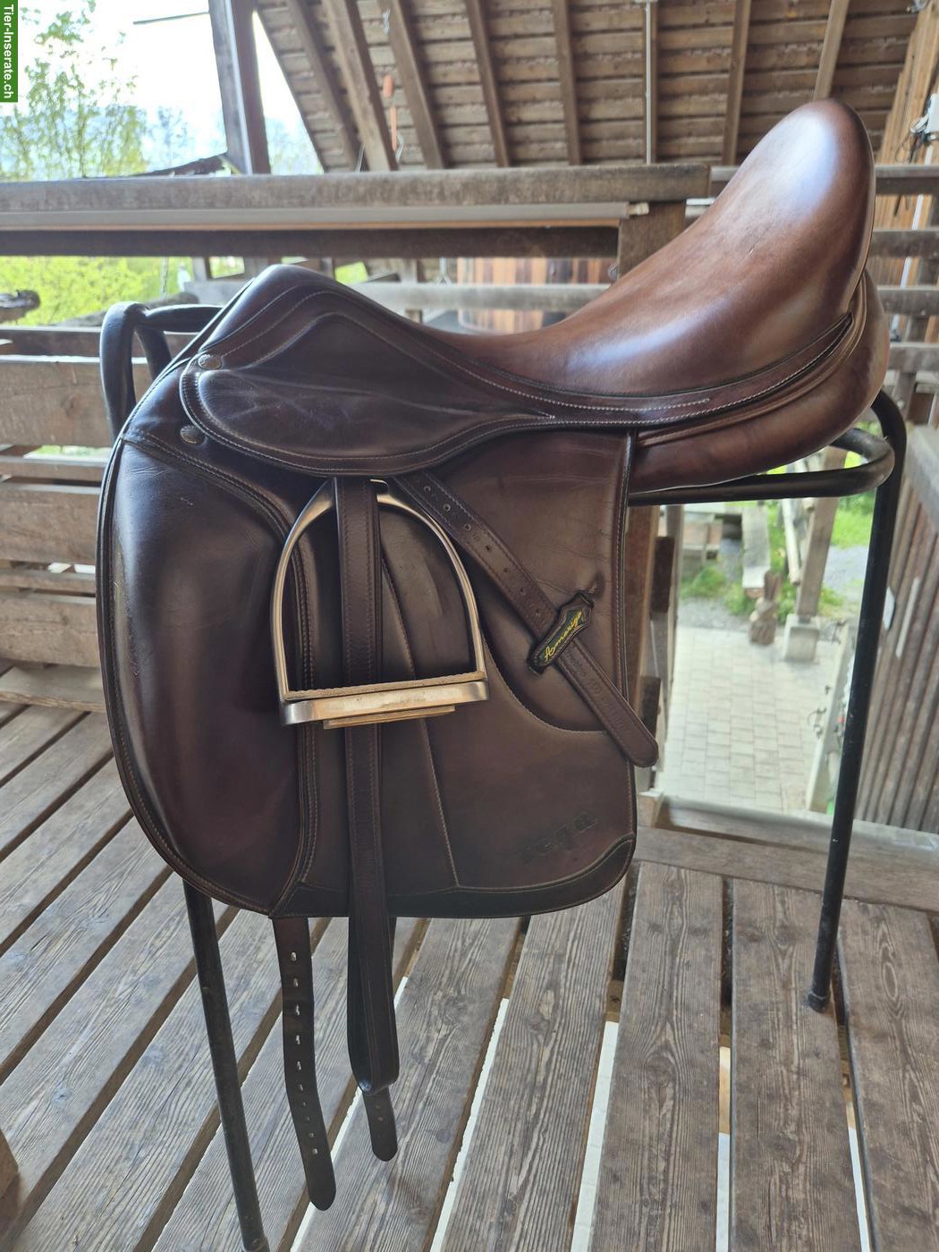 Mass-Dressursattel Vega Amerigo zu verkaufen