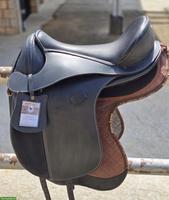 Barefoot Wellington Dressursattel Grösse 2