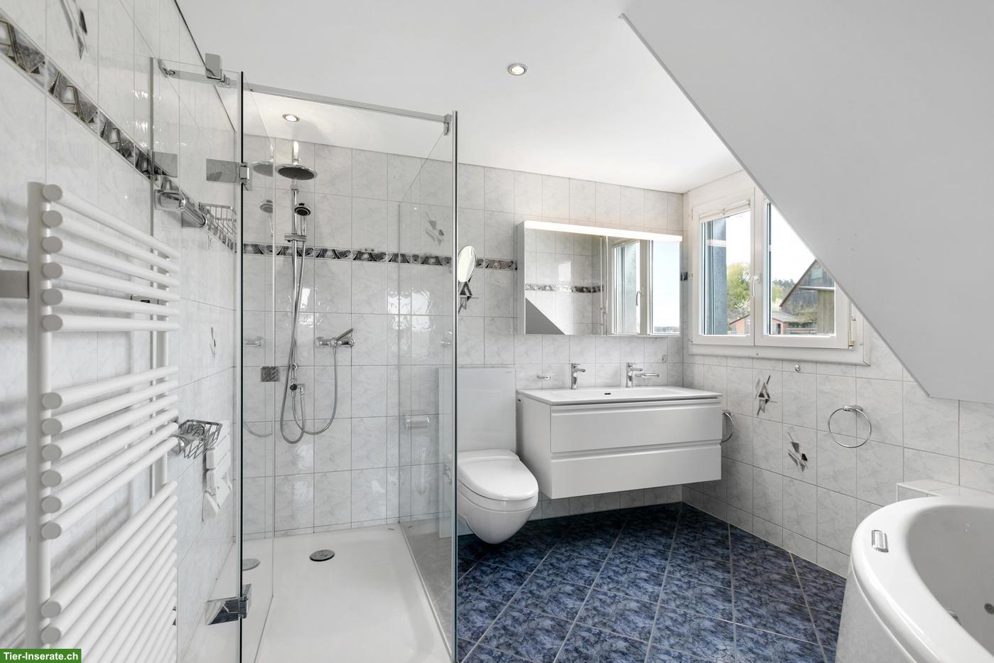 Bild 8: Exklusives 7.5-Zi.-Einfamilienhaus mit Pool und Wellnessbereich