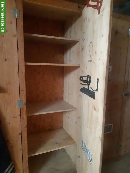 Bild 4: Doppelboxe bzw. 2 freie Auslaufboxen in 5453 Remetschwil AG