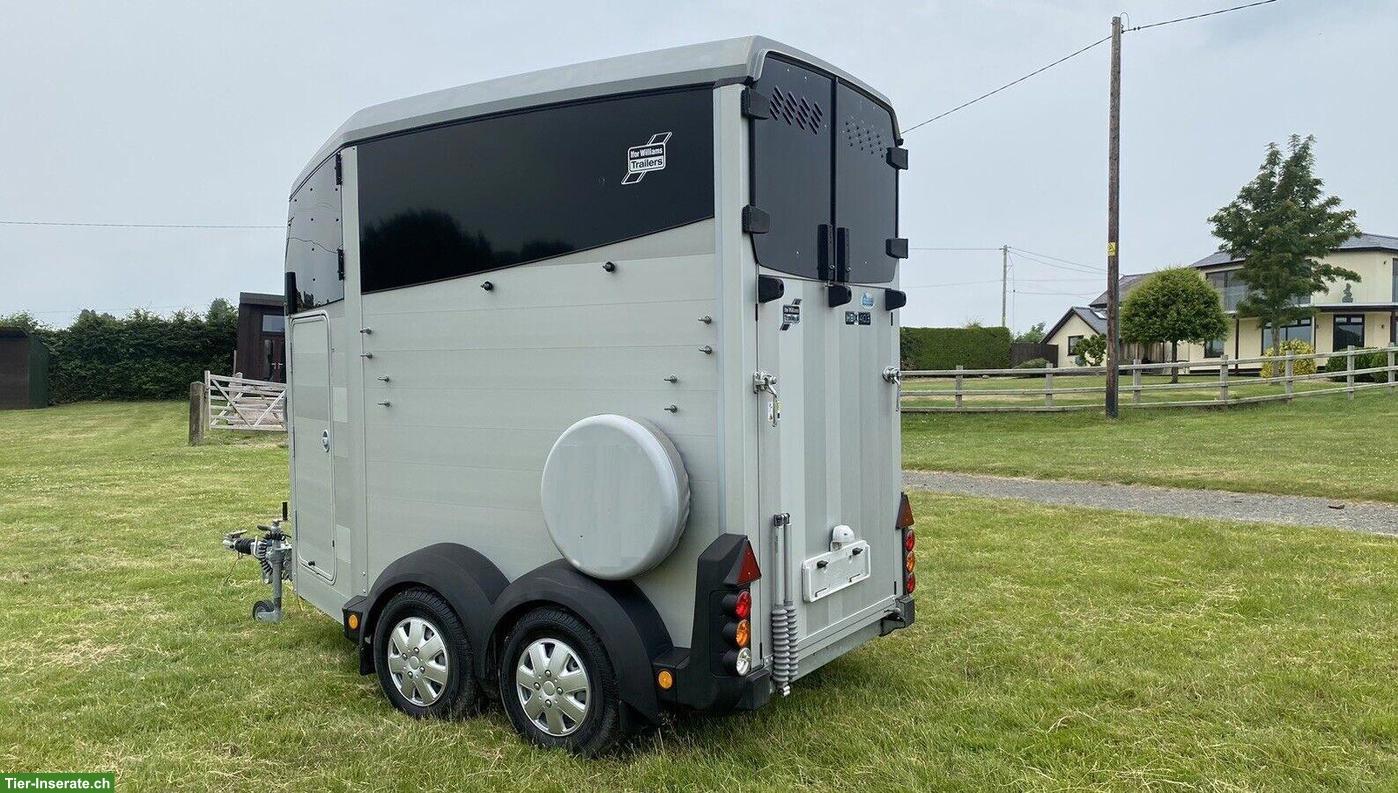 Bild 2: Pferdeanhänger Ifor Williams HBX 403 Silber