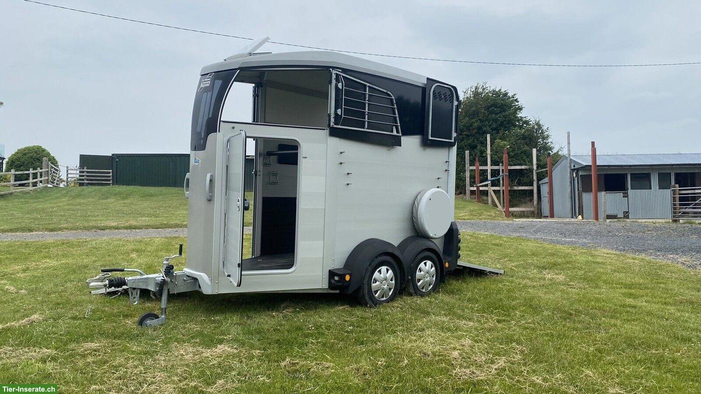 Bild 6: Pferdeanhänger Ifor Williams HBX 403 Silber