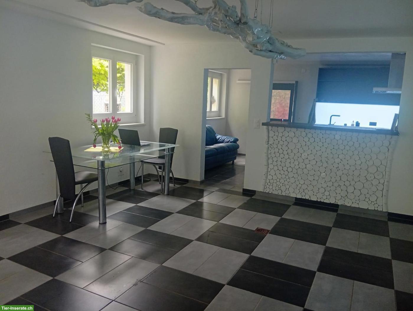 Schöne Einliegerwohnung auf Lebenshof im Jura zu vermieten