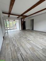 Tierfreundliche Wohnung im Bauernhaus-Anbau mit Balkon & Weitblick
