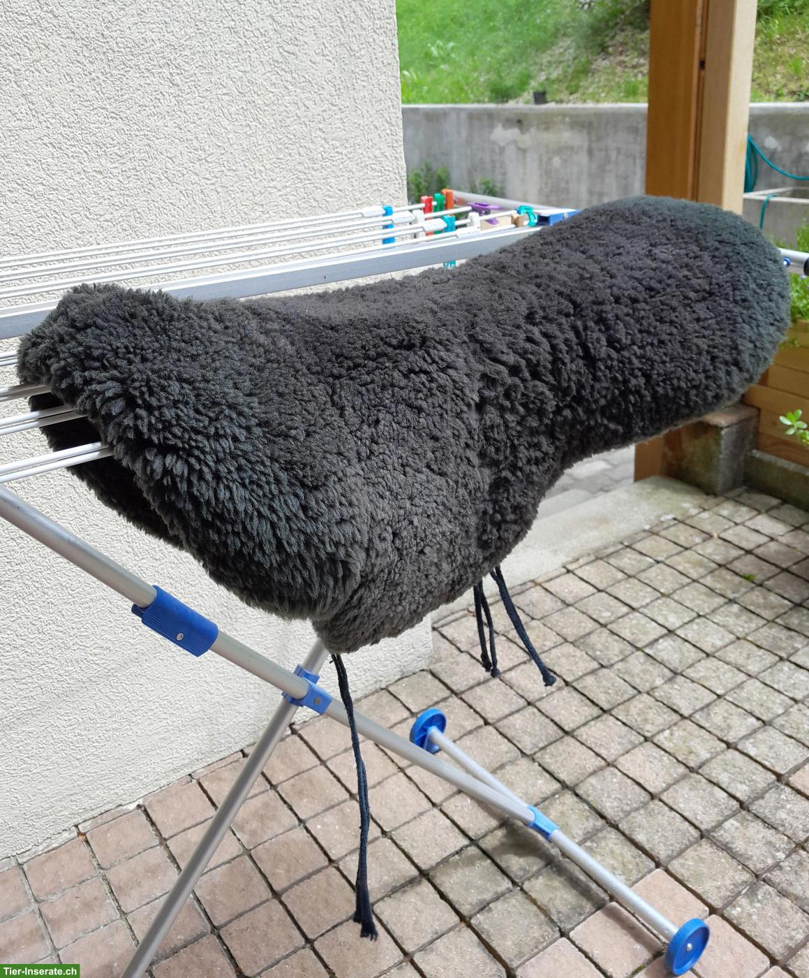 Sattelsitzbezug Western mit Hornloch, Lammfell, guter Zustand