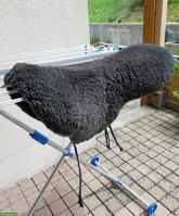 Sattelsitzbezug Western mit Hornloch, Lammfell, guter Zustand