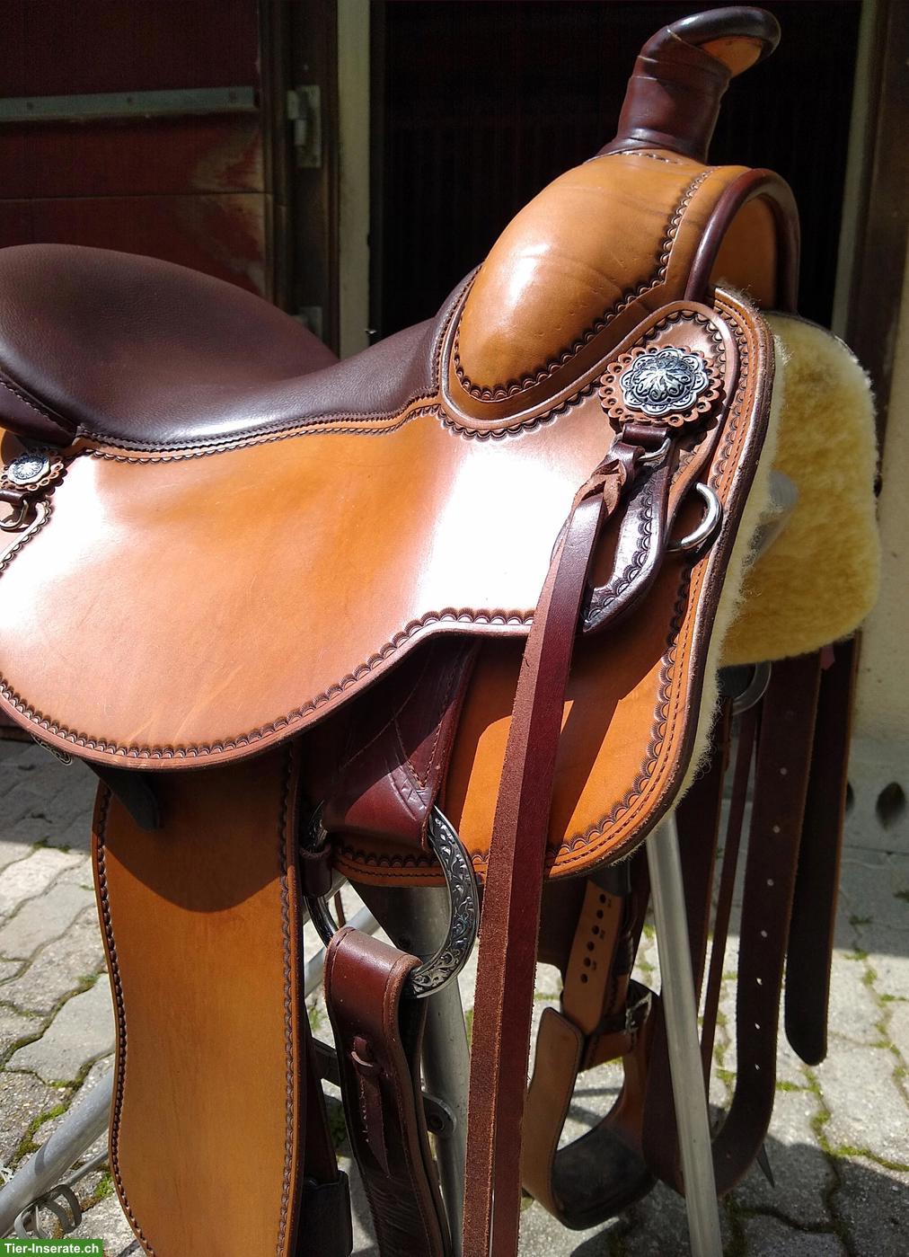 Kurzer Roundskirt-Westernsattel, ideal für Kleinpferd, 15", neuwertig