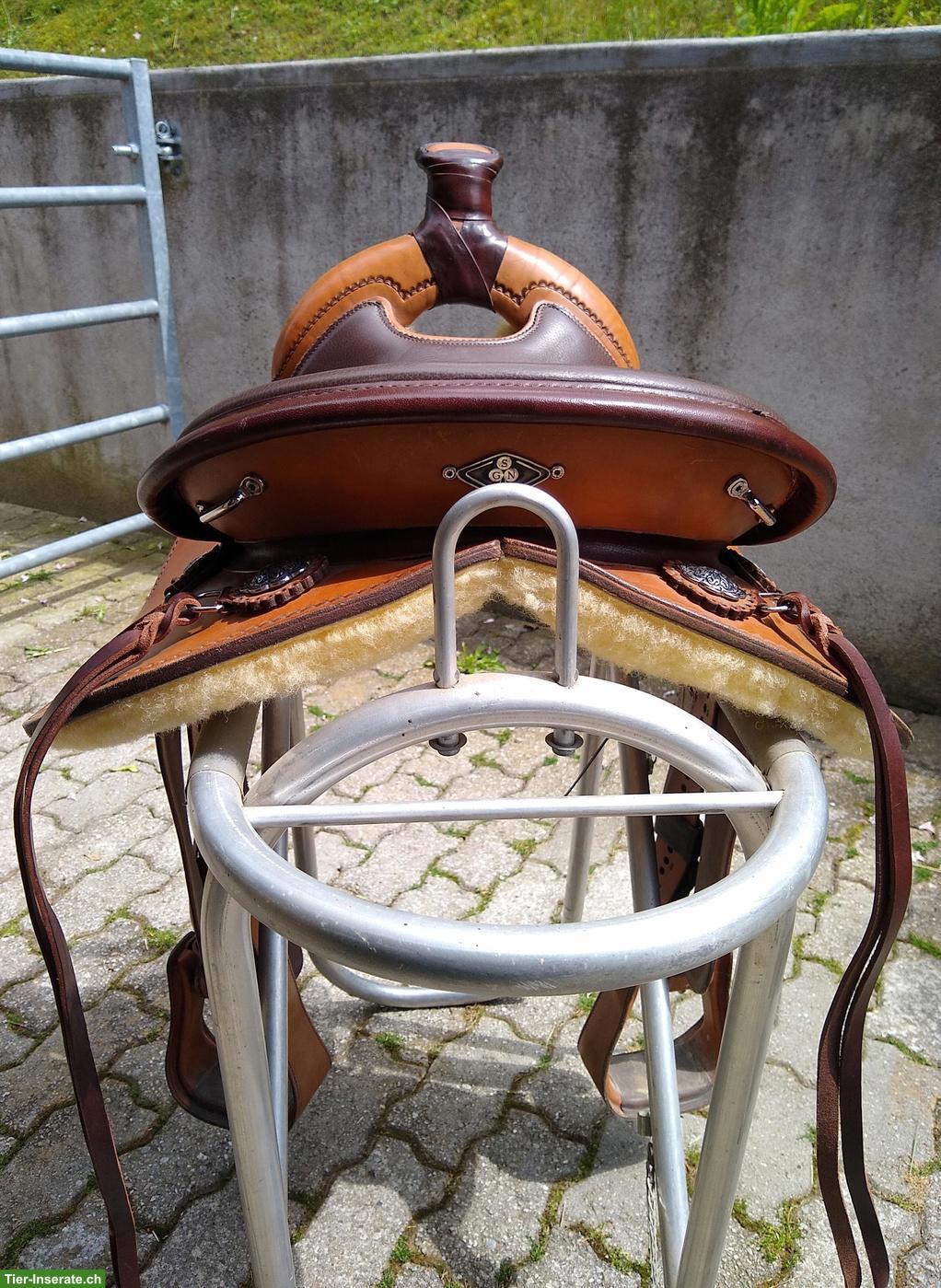 Bild 3: Kurzer Roundskirt-Westernsattel, ideal für Kleinpferd, 15", neuwertig