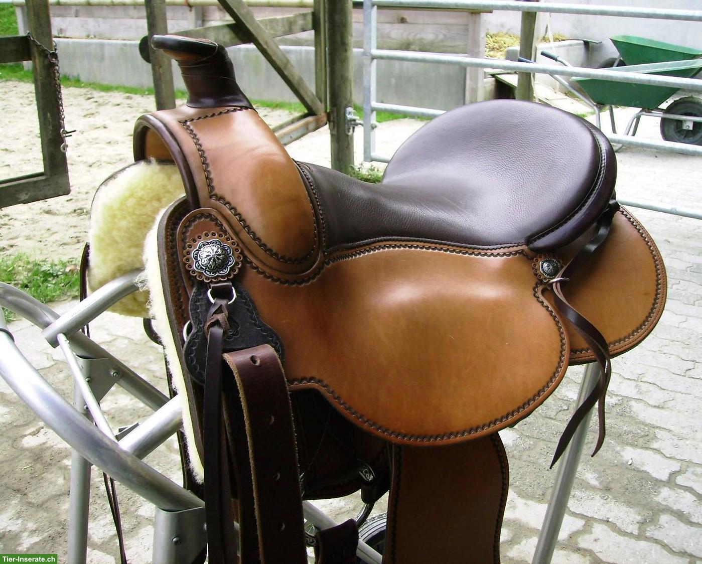 Bild 9: Kurzer Roundskirt-Westernsattel, ideal für Kleinpferd, 15", neuwertig
