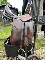 Röösli Dressursattel Classic Luzern, ca. 16.5 Zoll, rotbraun