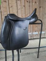 Dressursattel Sommer Diplomat 17.5 Zoll