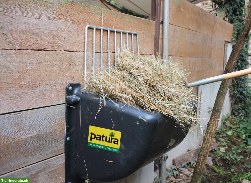Bild 2: PATURA Heuraufe gratis abzugeben