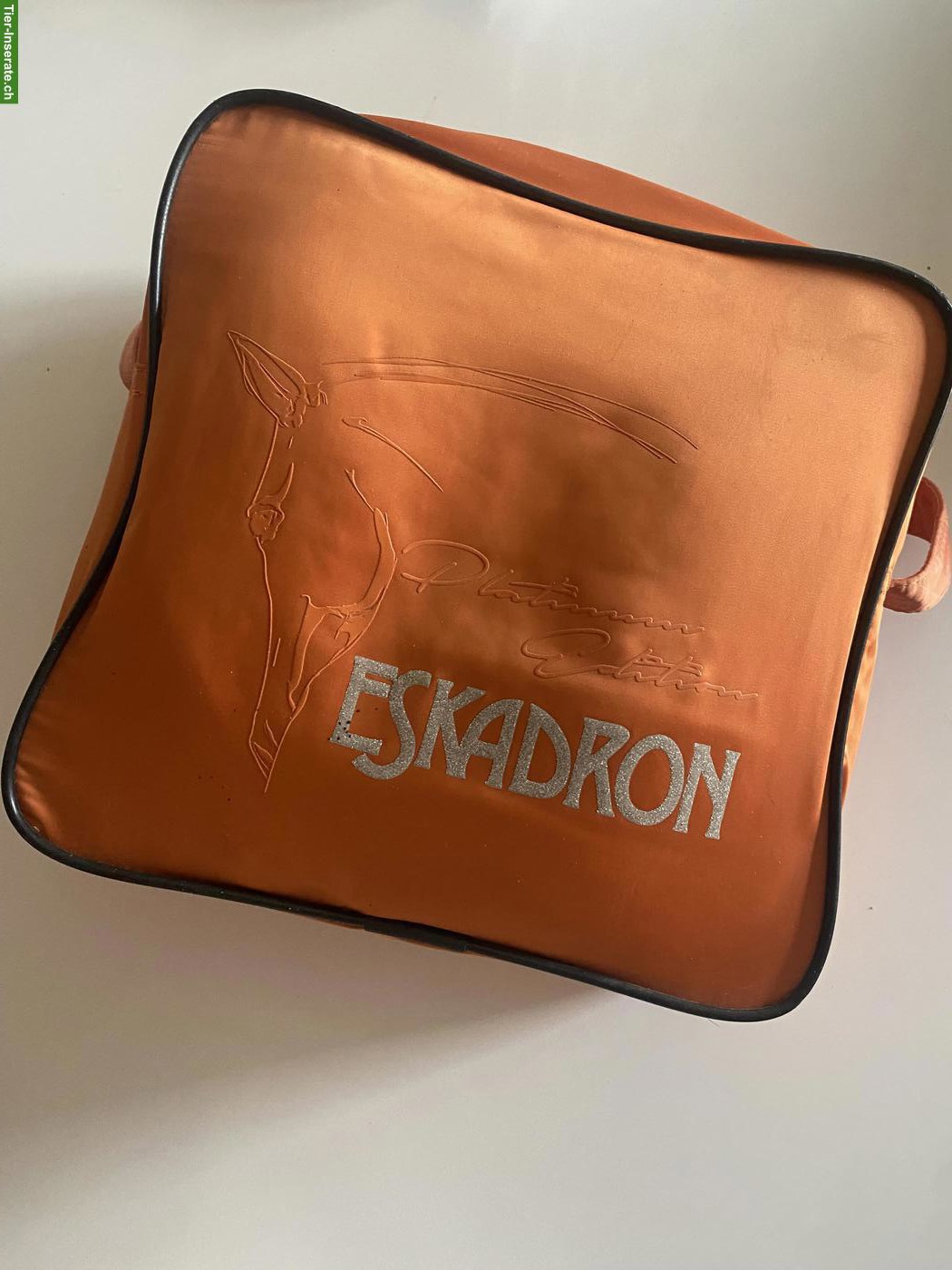 Orange Eskadron Bandagen