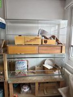 2 Nager-Terrarien inkl. Möbel zu verkaufen