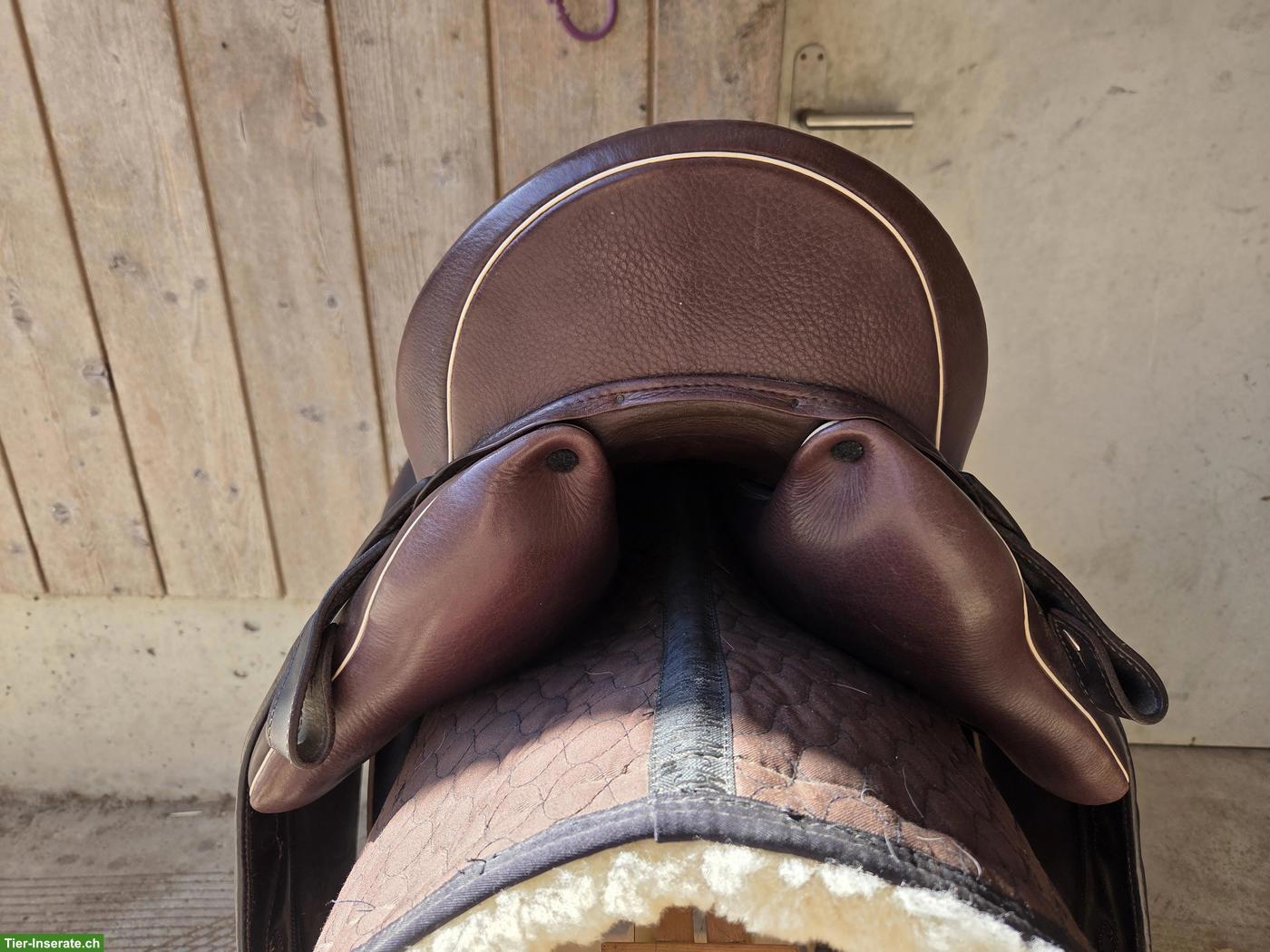 Bild 3: Iberosattel Dressage Andaluz 17.5 Zoll zu verkaufen