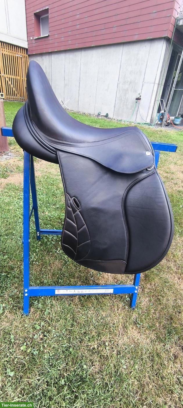 Bild 6: Vielseitigkeitssattel Equiveron in Terra 17.5 Zoll