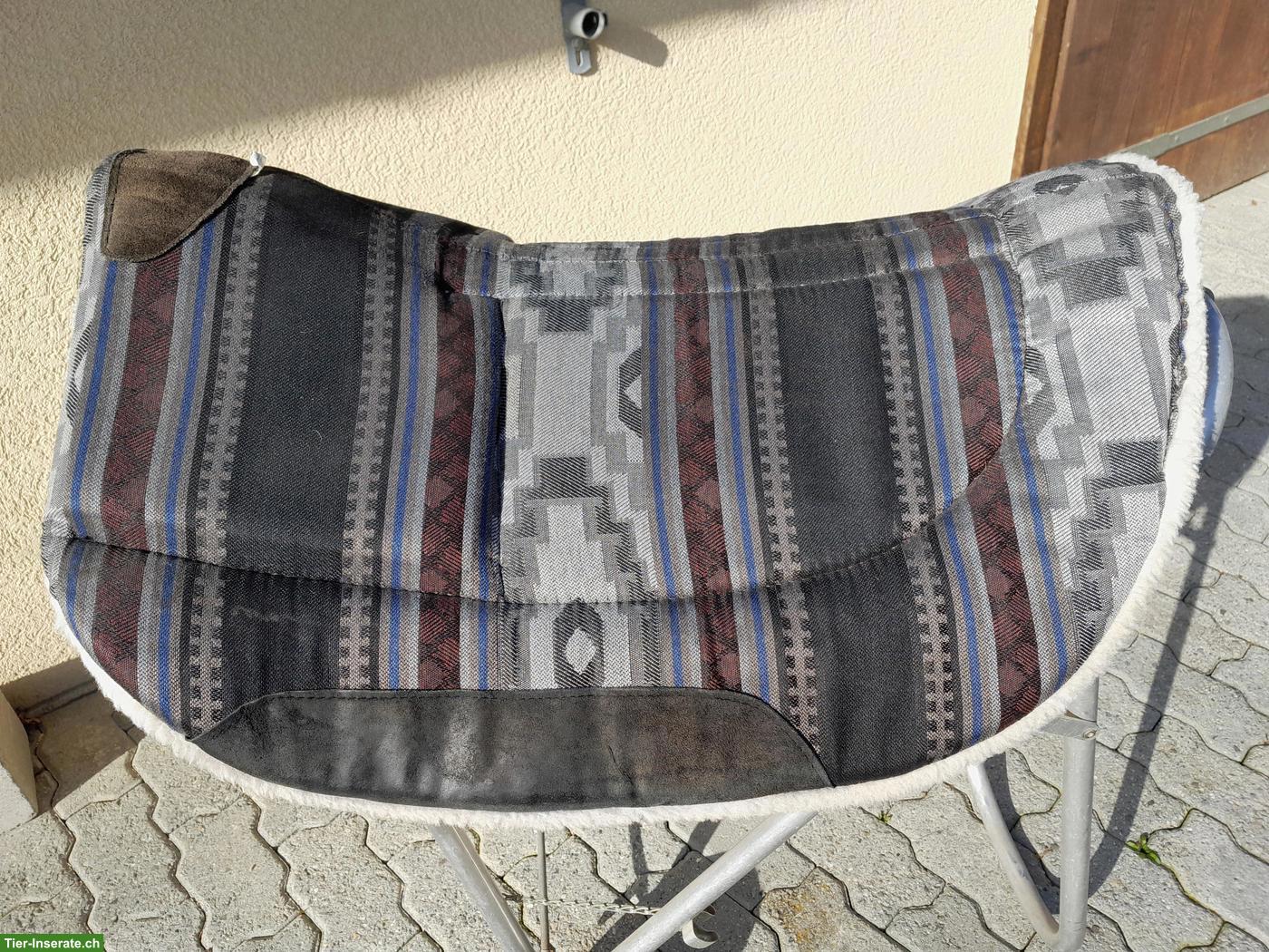 WESTERNPAD Toklat, Western-Zaum, Vorgeschirr & Sattel-Caddy