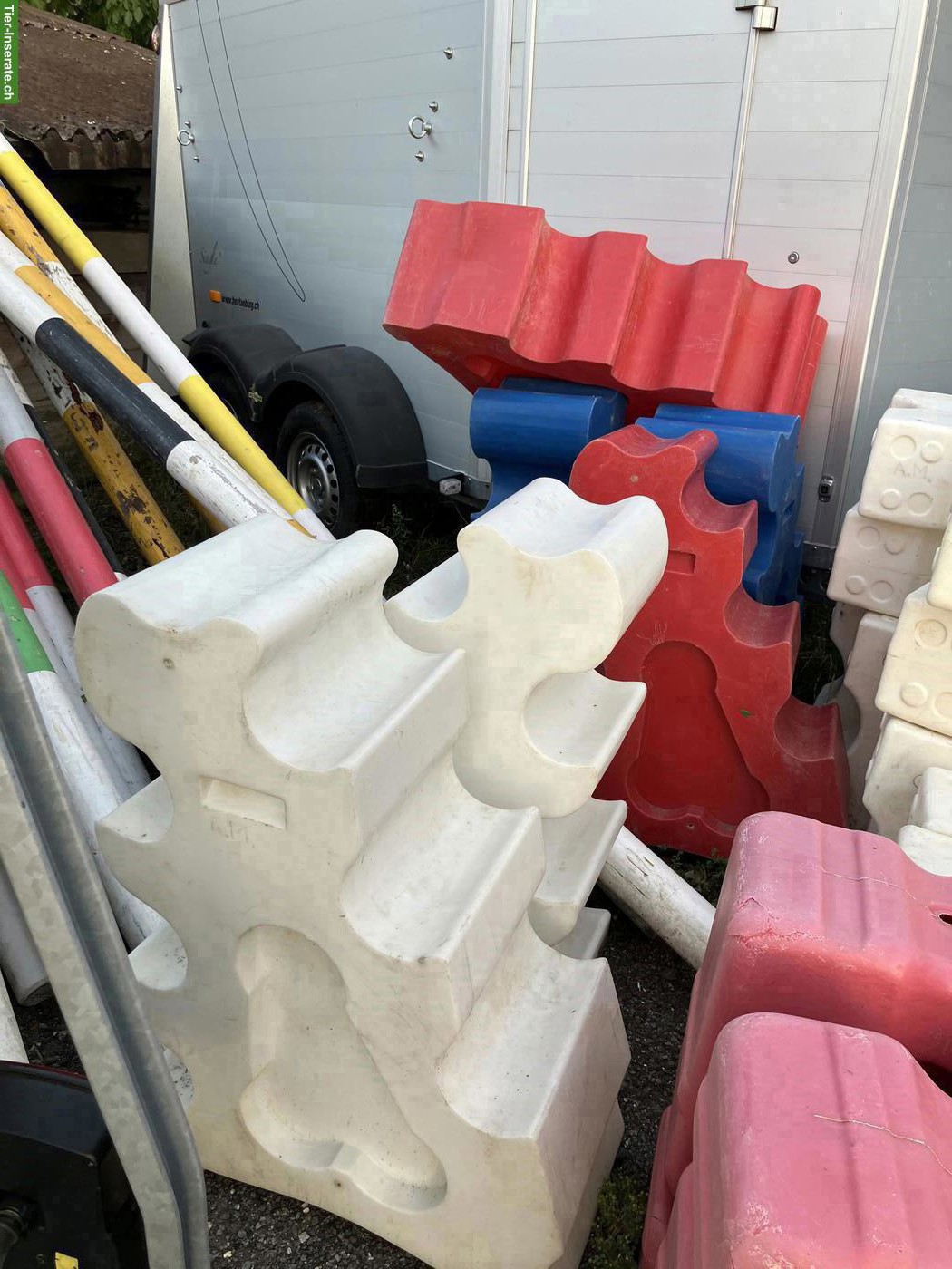 Bild 3: Gebrauchtes Hindernismaterial zu verkaufen