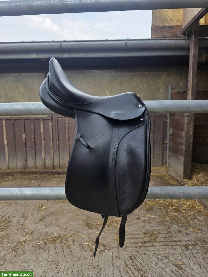 Dressursattel Röösli Classic Pilatus 17.5 Zoll