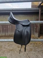 Dressursattel Röösli Classic Pilatus 17.5 Zoll