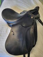Massimo Dressur Sattel, 18 Zoll, kurz