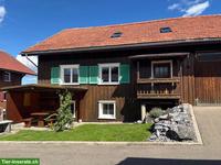 4.5 Zimmer Bauernhaus mit Pferdestall zu vermieten