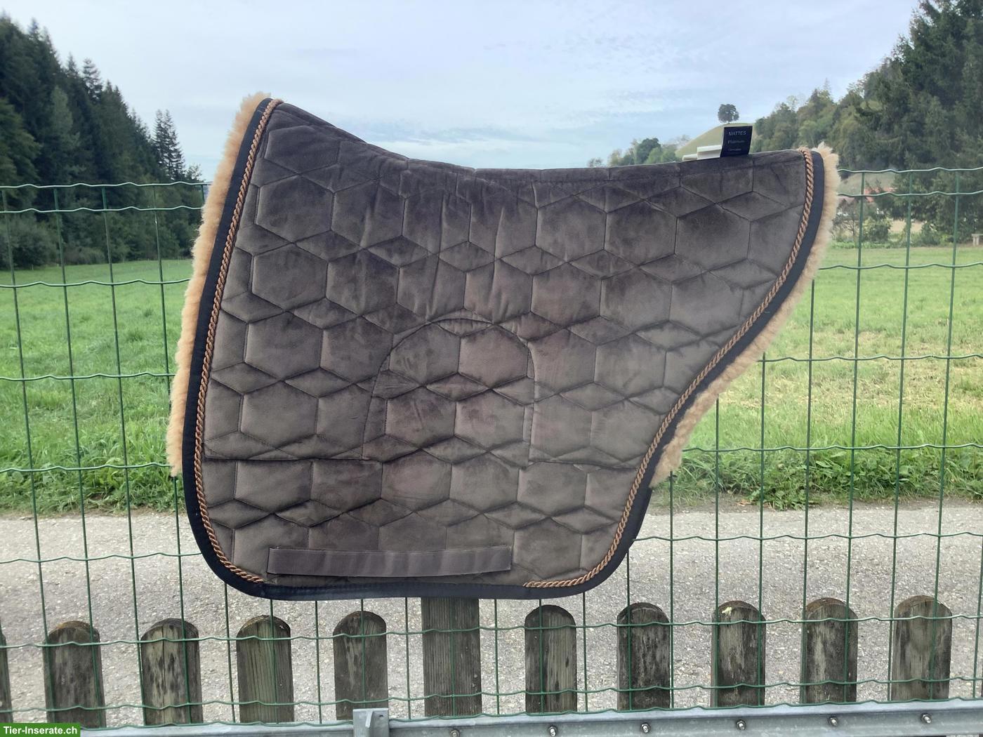 Lammfell Satteldecke Spanisch Mattes M