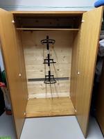 Sattelschrank zu verkaufen