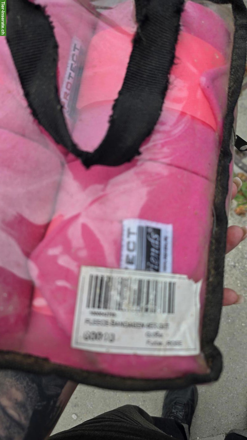 Bild 2: Rosa Fleece-Bandagen fürs Pferd zu verkaufen