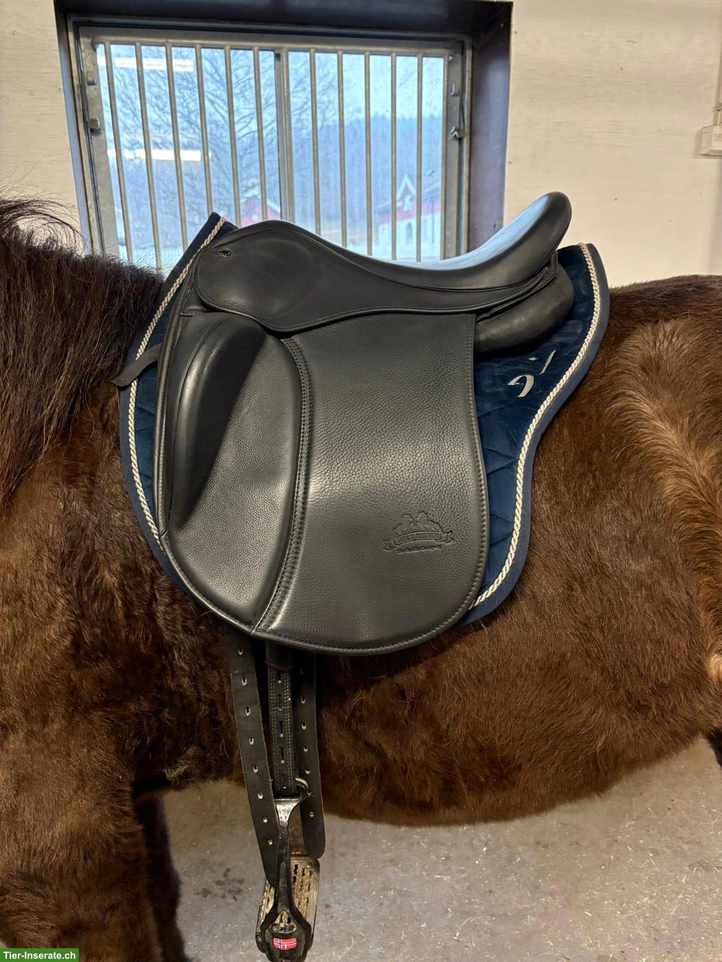 Bild 2: Selle Toltrider Blakkur E 17.5 Zoll