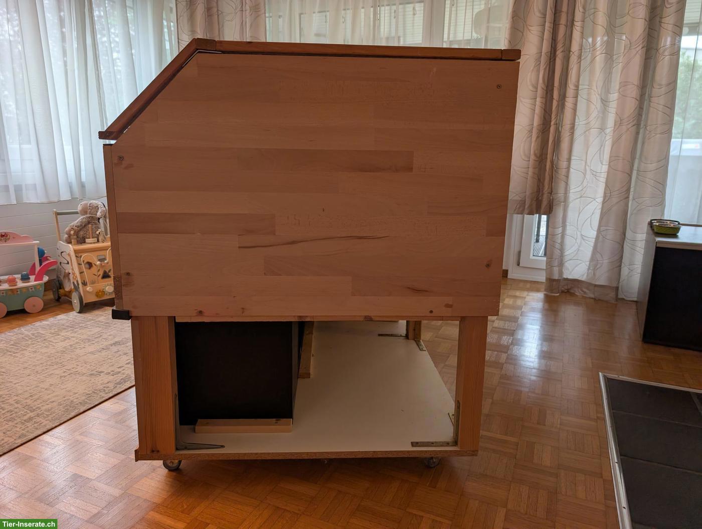 Bild 4: Meerschweinchenkäfig mit diversem Zubehör