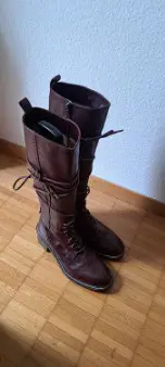 c286414e-be87-44e9-9bd1-2b3311ce52cf-chloe-knee-high-lace-up-boots-neupreis-1600-chf.jpg