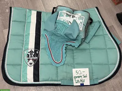 Eskadron Big Square Ice Blue Set mit Ohrengarn & Bandagen