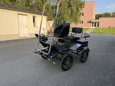 Pony Kutsche - 4 Plätze - 1 und 2spännig fahrbar
