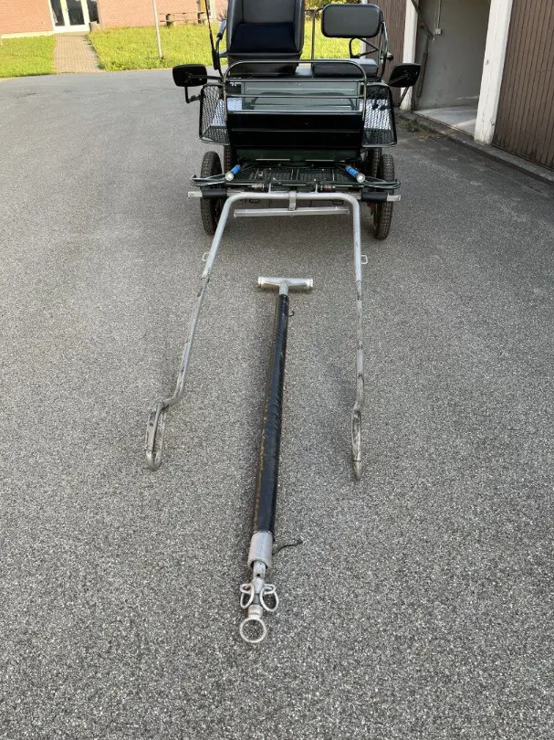 99988ef9-500a-45c5-a354-3c28b18b209c-Kutsche_vorne_1.jpg