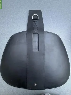 Leder-Stollenschutz zu verkaufen