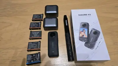 Insta360 X3 + 5 Akkus + unsichtbarer Selfie-Stick