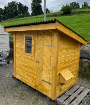 Universal Kleintierstall