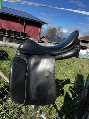 Prestige Dressursattel mit 18er Sitz