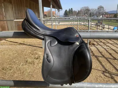 Prestige Springsattel Michel Robert 18 Zoll zu verkaufen