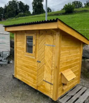 Universal Kleintierstall