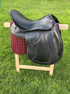 Kieffer Vielseitigkeitssattel Bern, Gr. 2 / 18 Zoll, schwarz