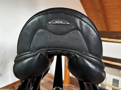 Prestige Dressursattel D2 K 16 Zoll Lux Leder, mit Zubehör