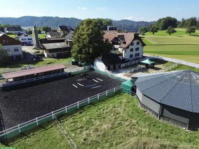 1 Platz frei im 2er Offenstall in 5054 Kirchleerau